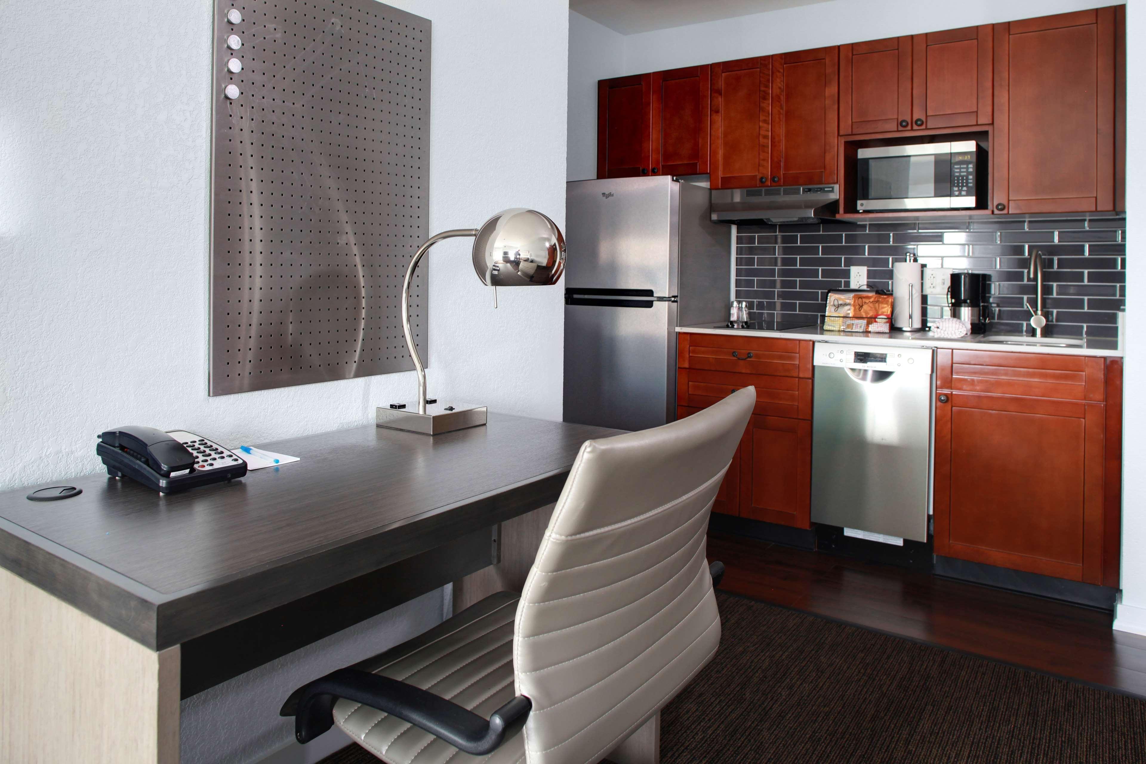 Отель Hyatt House Branchburg - Bridgewater Экстерьер фото